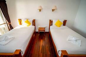 Jansom Beach Resort Ranong