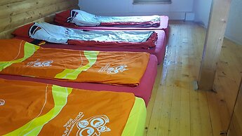 Dzajica Buk Rooms - Hostel