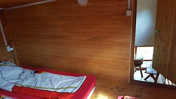 Dzajica Buk Rooms - Hostel