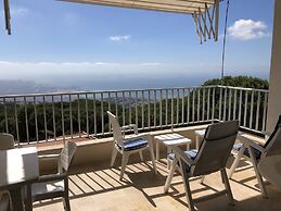 Splendid Valley & Sea View