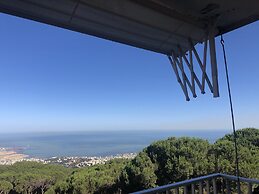 Splendid Valley & Sea View