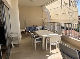 Splendid Valley & Sea View