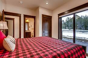 Spacious 3 Bedroom Townhome in River Run Village Within Walking Distan