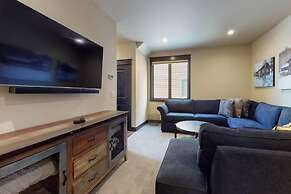 Spacious 3 Bedroom Townhome in River Run Village Within Walking Distan
