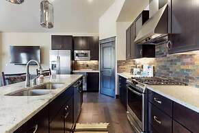 Spacious 3 Bedroom Townhome in River Run Village Within Walking Distan