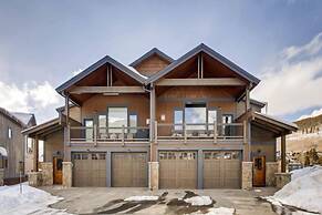 Spacious 4 Bedroom Townhome in River Run Village Within Walking Distan