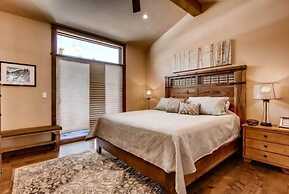 Spacious 4 Bedroom Townhome in River Run Village Within Walking Distan