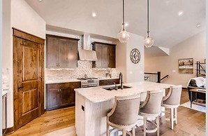 Spacious 4 Bedroom Townhome in River Run Village Within Walking Distan