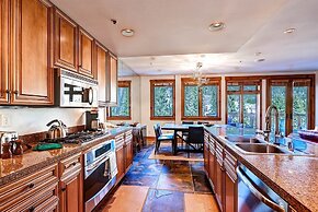 Premier 4 Bedroom Ski in, Ski out Vacation Rental at the Timbers With