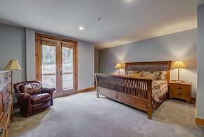 Premier 4 Bedroom Ski in, Ski out Vacation Rental at the Timbers With