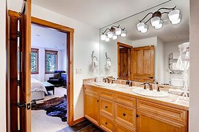 Premier 4 Bedroom Ski in, Ski out Vacation Rental at the Timbers With