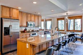 Premier 4 Bedroom Ski in, Ski out Vacation Rental at the Timbers With