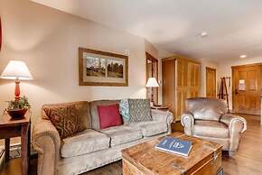 Luxury 1 Bedroom Mountain Condo in River Run Village With Expansive Mo
