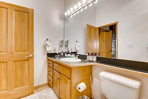 1 Bedroom Plus Murphy Mountain Condo in River Run Village With Mountai