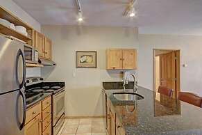 3 Bedroom Mountain Condo in River Run Village With Expansive Mountain 