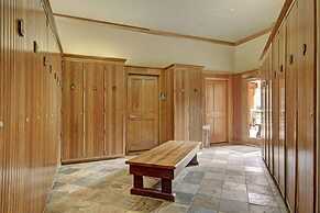 3 Bedroom Mountain Condo in River Run Village With Expansive Mountain 