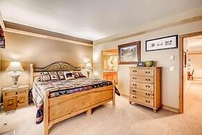 Ski In 3 Bedroom at Chateaux Dumont Keystone