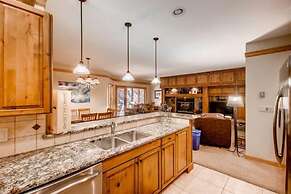 Ski In 3 Bedroom at Chateaux Dumont Keystone