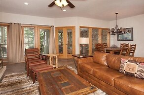 Ski In 2 Bedroom at Chateaux Dumont Keystone