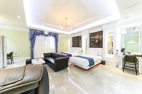 Myeongpum Drive-in Hotel