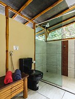 Universo Pol Bamboo Hostel