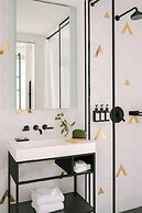 907 Main Hotel Central Square, Sonder by Marriott Bonvoy