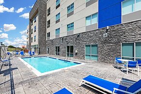 Holiday Inn Express & Suites Denton - Sanger by IHG