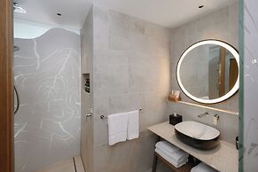 Crowne Plaza Hobart by IHG