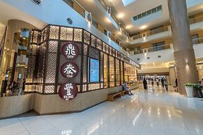 Sunway Pyramid Resort Suites by Ray&Jo