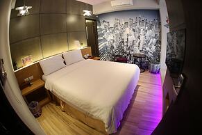 Starry Night Laurel Hotel