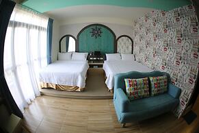 Starry Night Laurel Hotel