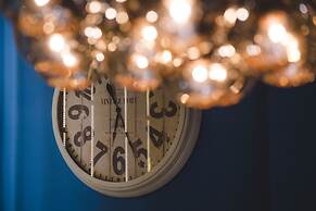 Starry Night Laurel Hotel