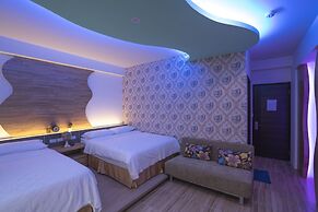 Starry Night Laurel Hotel