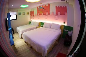 Starry Night Laurel Hotel