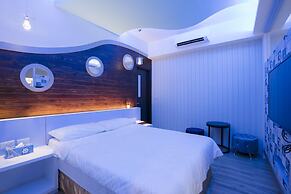 Starry Night Laurel Hotel