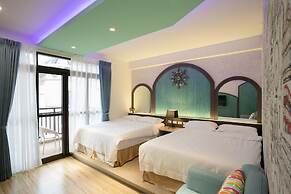 Starry Night Laurel Hotel