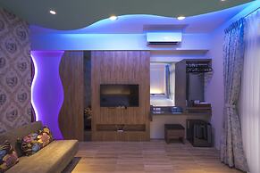 Starry Night Laurel Hotel