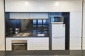 Mega Style Apartments The International