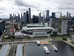 Mega Style Apartments The International