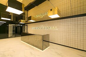 Mega Style Apartments The International