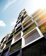 Mega Style Apartments The International