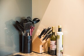 Richmond Oasis Apartments