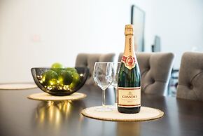 Richmond Oasis Apartments