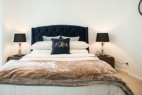 Richmond Oasis Apartments