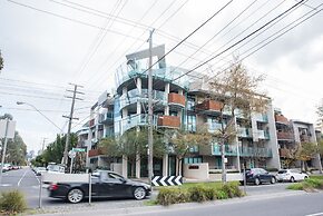 Richmond Oasis Apartments