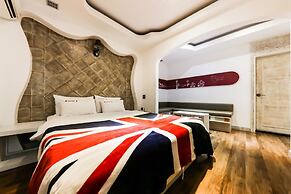 Born Hotel Cheongju