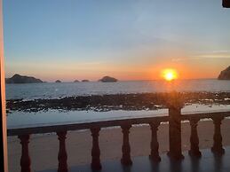 Wild Pasir Panjang Villas