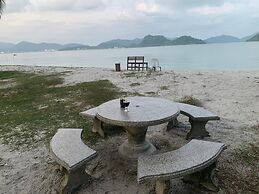 Wild Pasir Panjang Villas