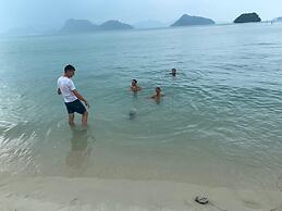 Wild Pasir Panjang Villas