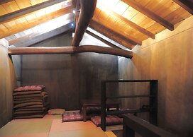 Minka House - Hostel